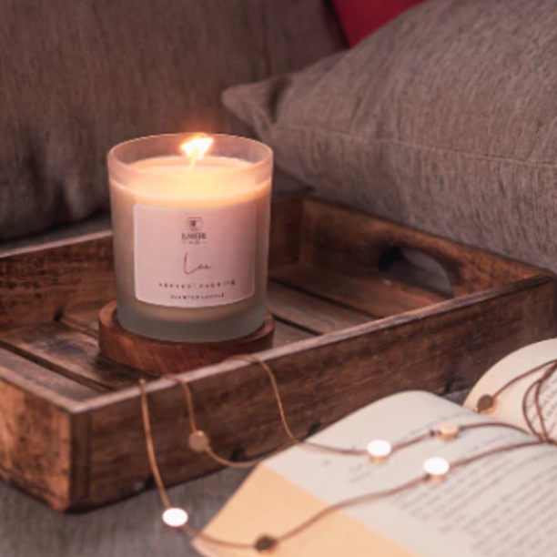 Vela Aromática Esencia Rosa Real 5OZ - Lumiere du Ciel